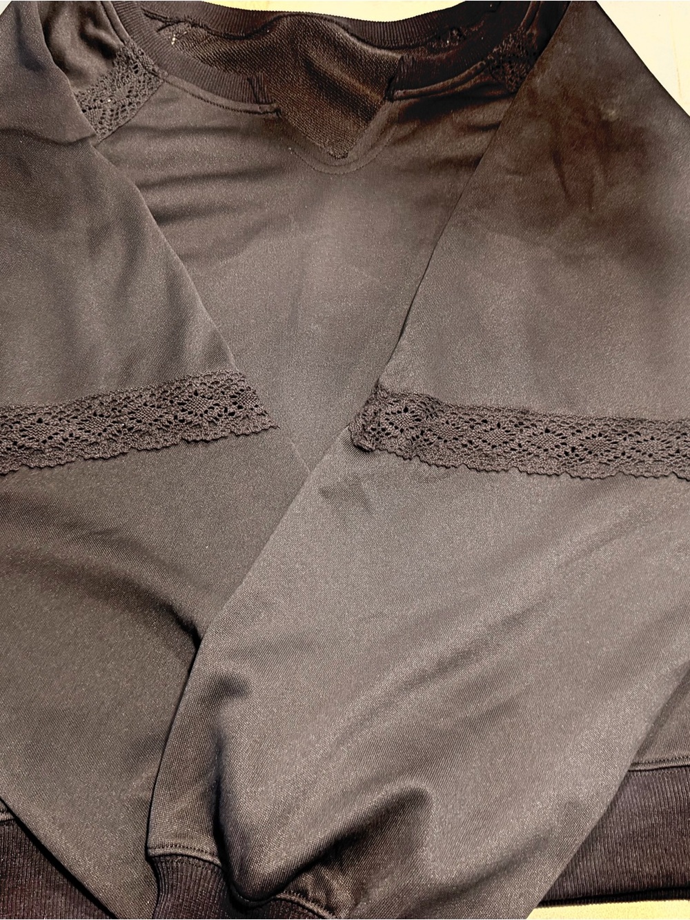 Black Lace-Trim Women's Lounge Top